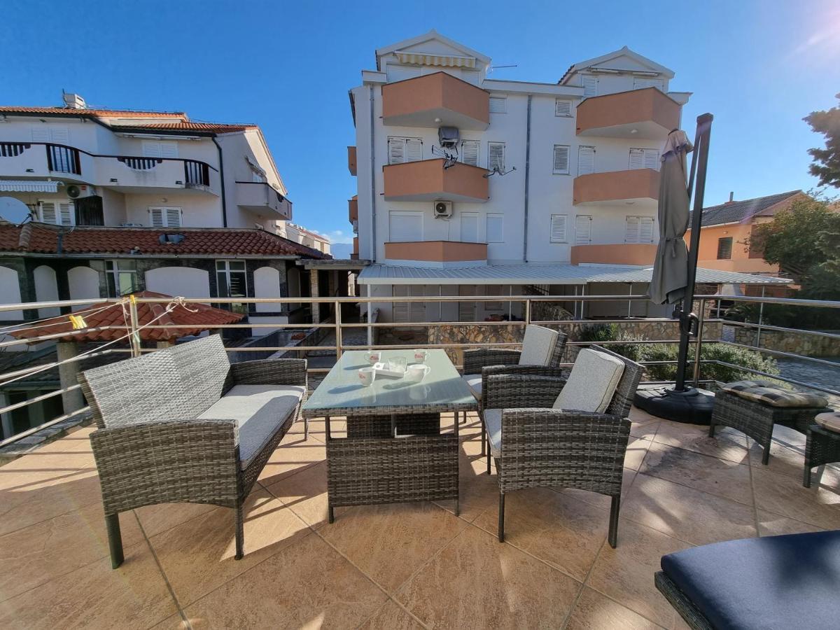 Apartment Aqua Near The City Beach Novalja Ngoại thất bức ảnh