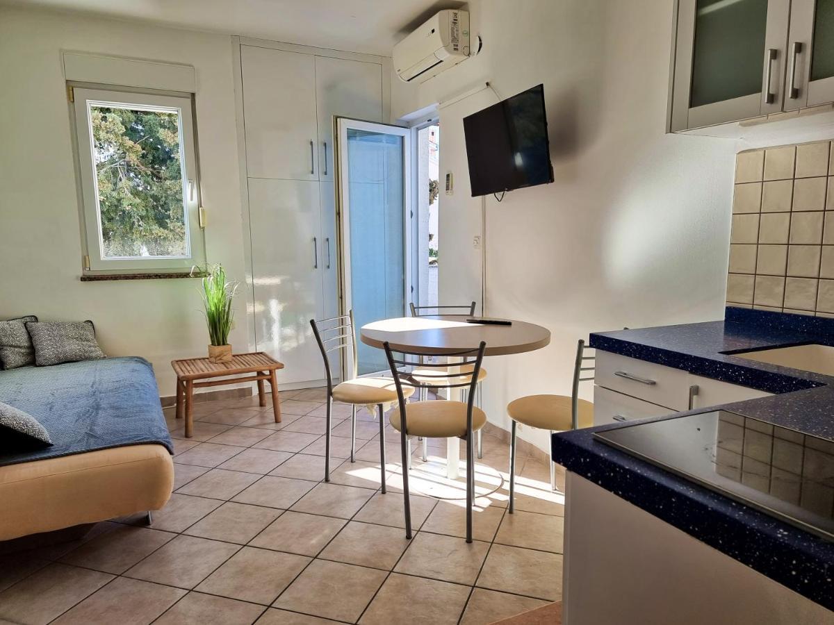 Apartment Aqua Near The City Beach Novalja Ngoại thất bức ảnh