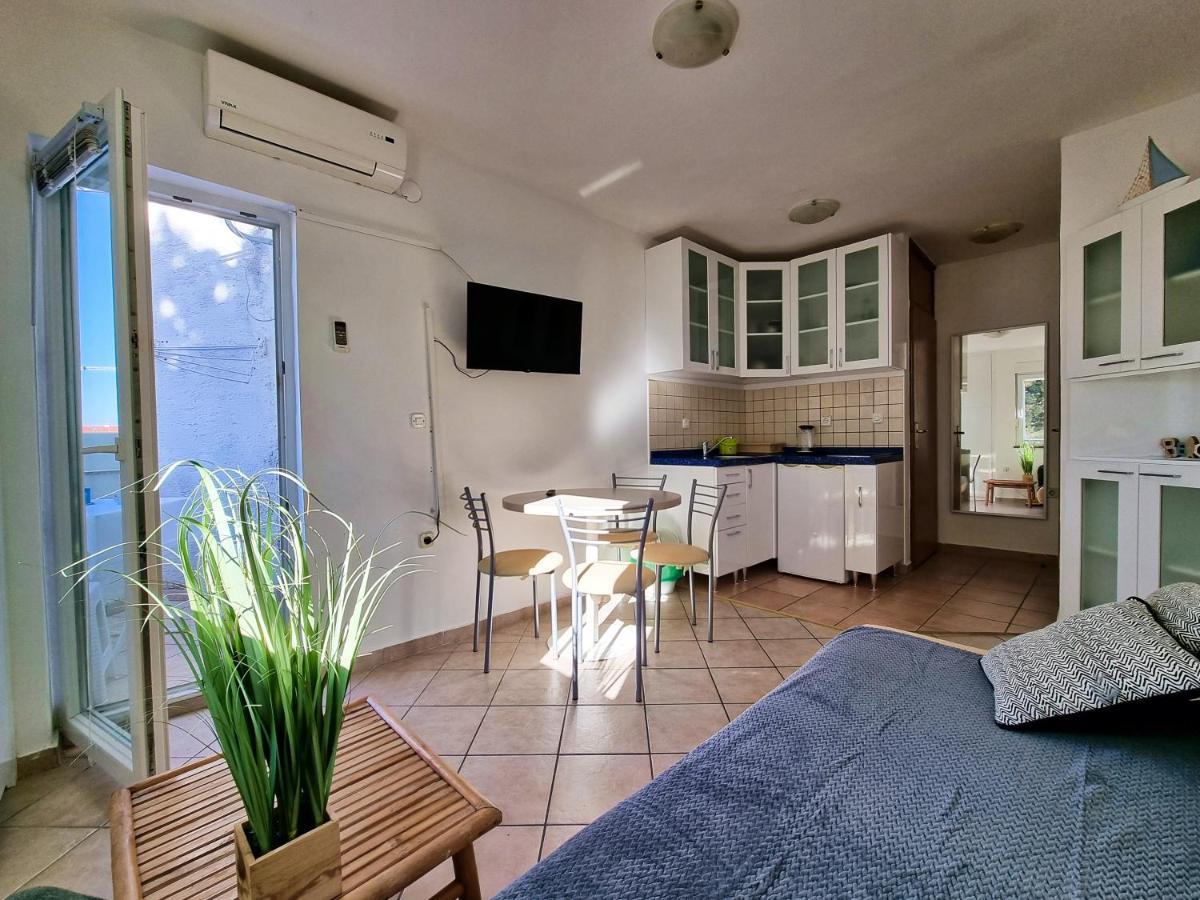 Apartment Aqua Near The City Beach Novalja Ngoại thất bức ảnh